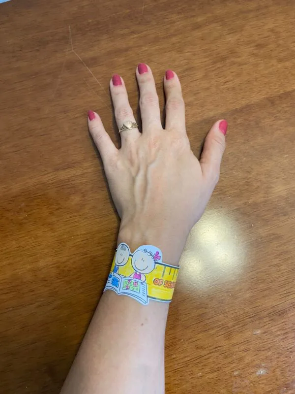 BACK TO SCHOOL BRACELETS TO COLOR - Imagem 4